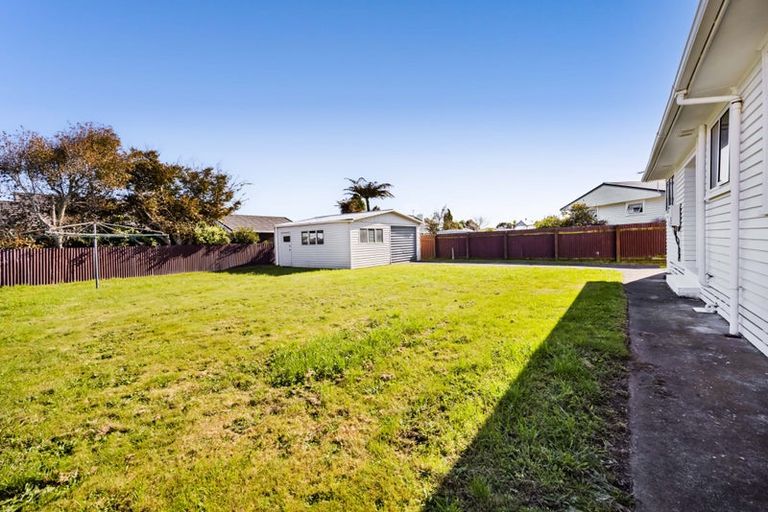 Photo of property in 13 Murray Avenue, Hawera, 4610