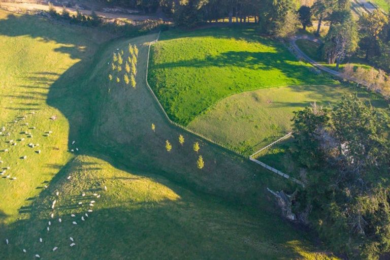 Photo of property in 180 Tipapakuku Road, Dannevirke, 4930