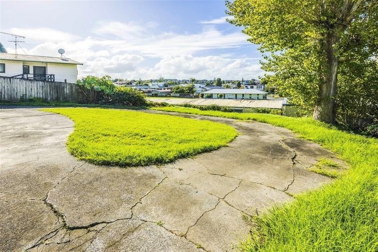 Photo of property in 65 Christmas Road, Manurewa, Auckland, 2102