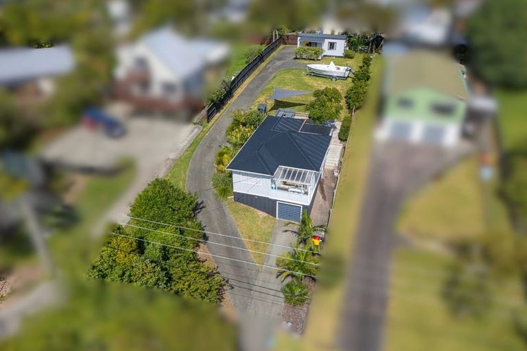 Photo of property in 6 Kauri Road, Stanmore Bay, Whangaparaoa, 0932