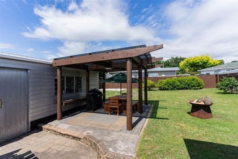 Photo of property in 130 Warwick Street, Feilding, 4702