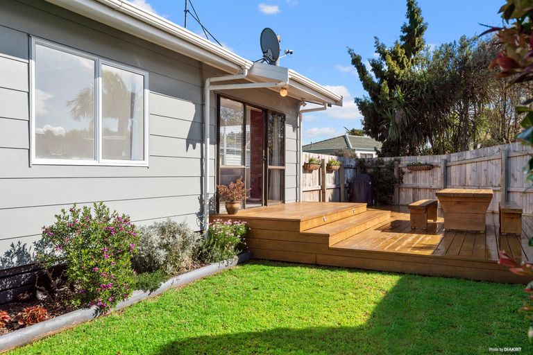 Photo of property in 24a Puriri Road, Pukekohe, 2120