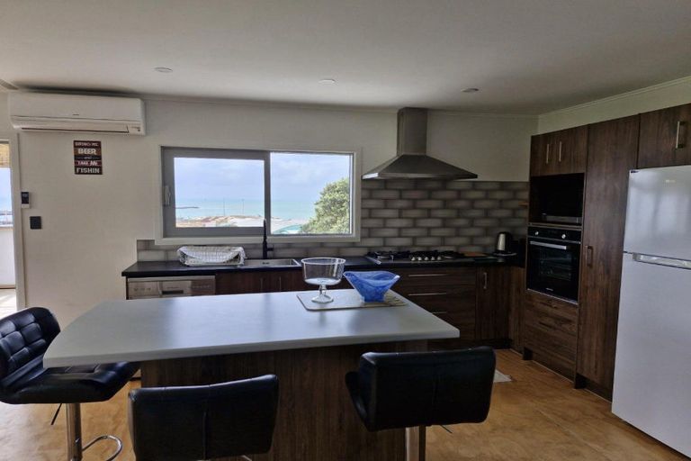 Photo of property in 11a Catherine Crescent, Moturoa, New Plymouth, 4310