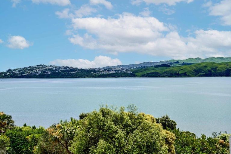Photo of property in 24 Molyneux Close, Whitby, Porirua, 5024