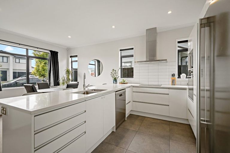 Photo of property in 22 Piripono Crescent, Pukekohe, 2120