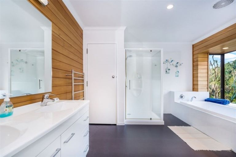Photo of property in 116 Hatea Drive, Regent, Whangarei, 0112