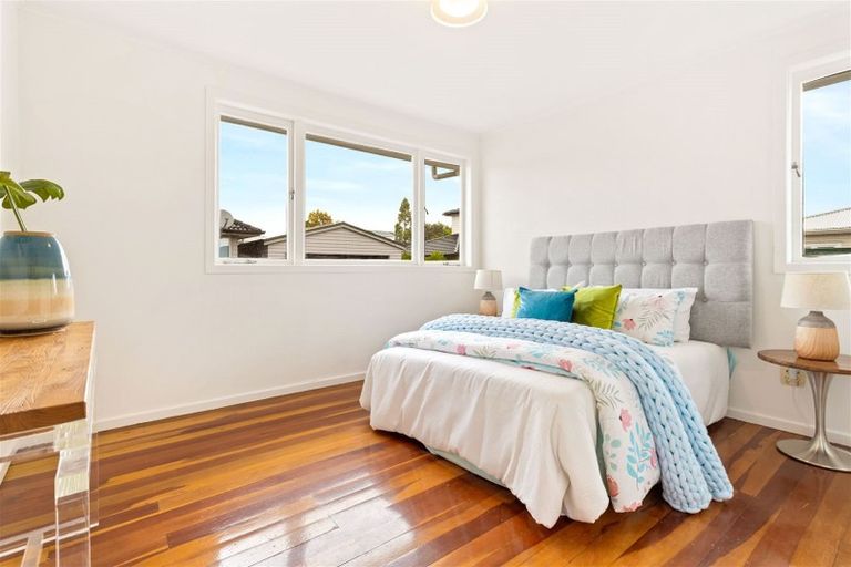 Photo of property in 18 Karamu Street, Te Atatu Peninsula, Auckland, 0610