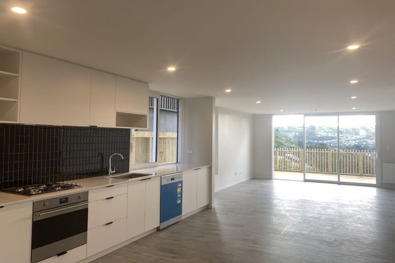 Photo of property in 6u5 Bushland Grove, Paparangi, Wellington, 6037