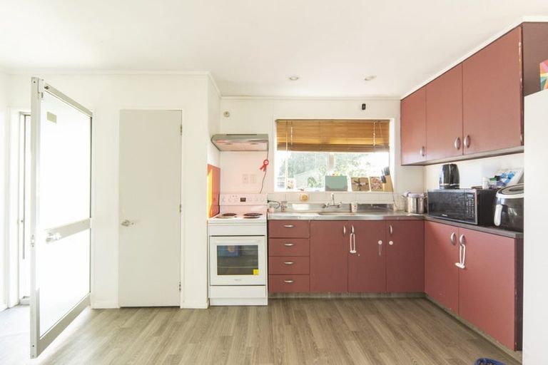 Photo of property in 50 Oakfield Crescent, Pukete, Hamilton, 3200