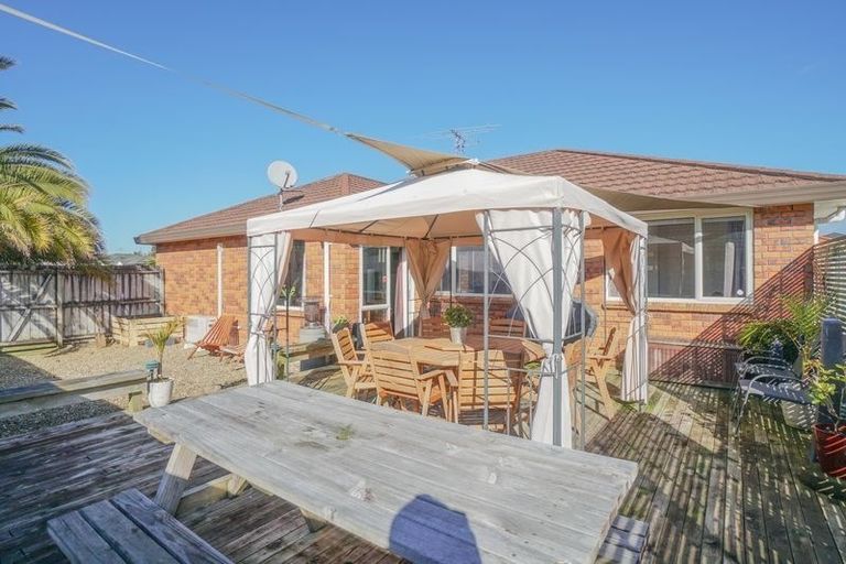 Photo of property in 27 Marblewood Grove, Pukekohe, 2120