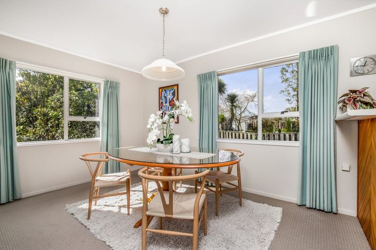 Photo of property in 9 Seakens Way, Glen Eden, Auckland, 0602