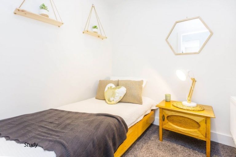 Photo of property in 50 Mount Marua Way, Timberlea, Upper Hutt, 5018