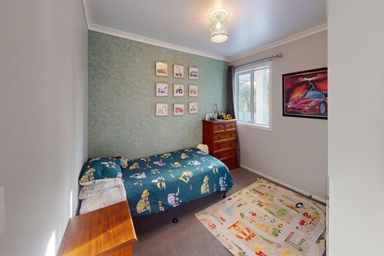 Photo of property in 82 Willoughby Street, Halcombe, 4779