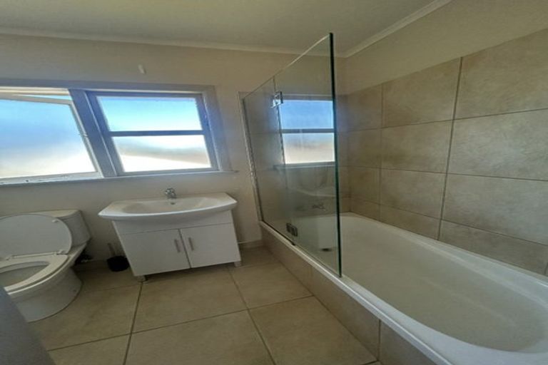 Photo of property in 1/18 Nelson Street, Papakura, 2110