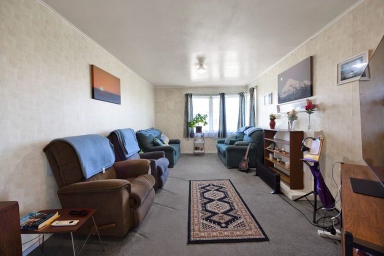 Photo of property in 39 Pungarehu Road, Pungarehu, Opunake, 4685