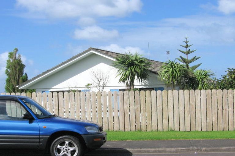 Photo of property in 54 Solar Road, Glen Eden, Auckland, 0602