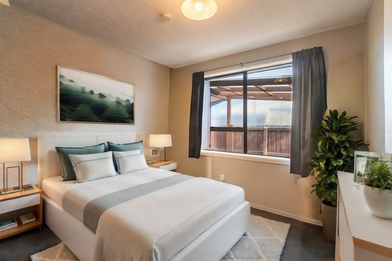 Photo of property in 2/126b Inwoods Close, Parklands, Christchurch, 8083