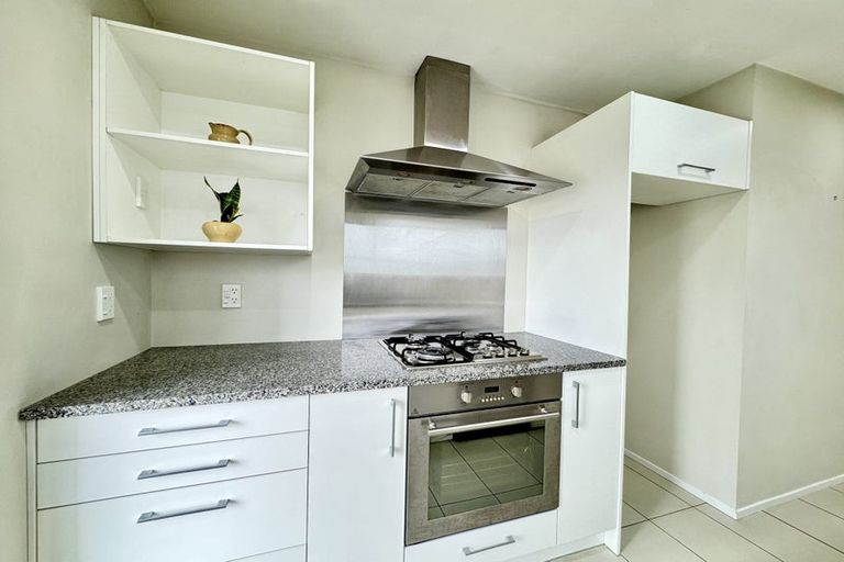Photo of property in 34a Erlestoke Crescent, Churton Park, Wellington, 6037