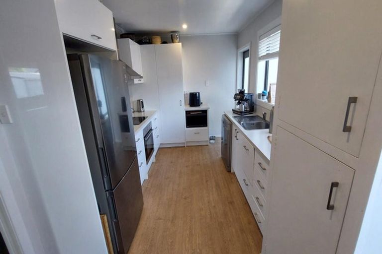 Photo of property in 55 Mcfaddens Road, St Albans, Christchurch, 8052