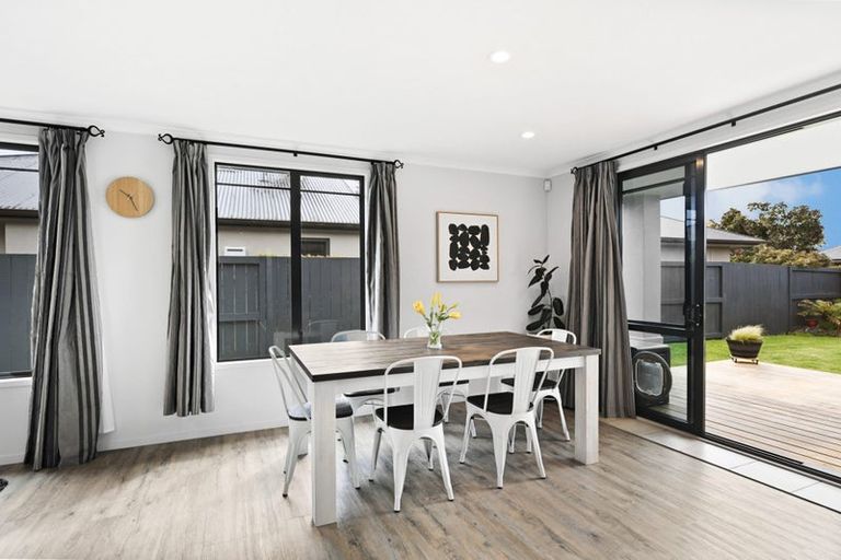 Photo of property in 6 Acton Vale, Rototuna North, Hamilton, 3210