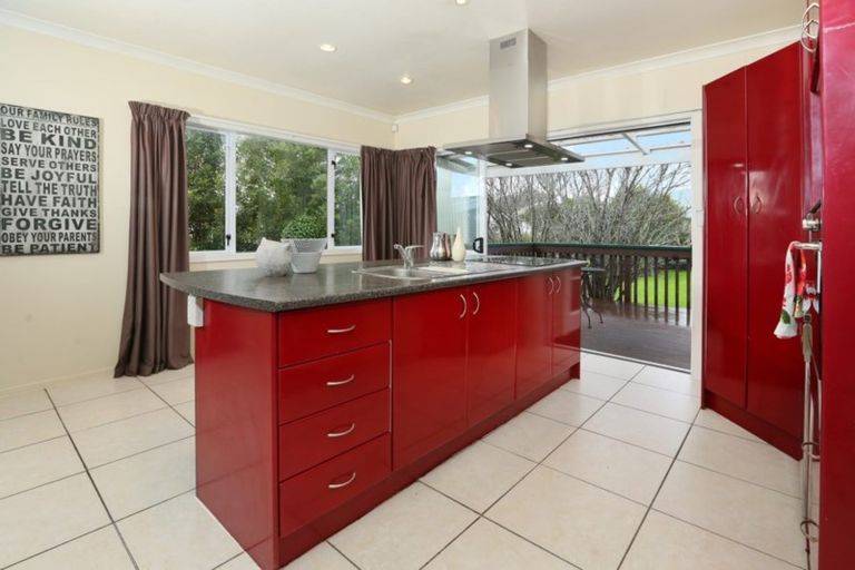 Photo of property in 57 Mcleod Road, Te Atatu South, Auckland, 0610