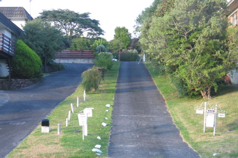 Photo of property in 1/88 Velma Road, Hillcrest, Auckland, 0627