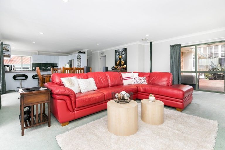 Photo of property in 4 Glenburn Place, Nawton, Hamilton, 3200