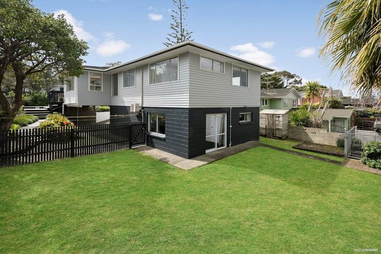 Photo of property in 46 Lynden Avenue, Hillcrest, Auckland, 0627
