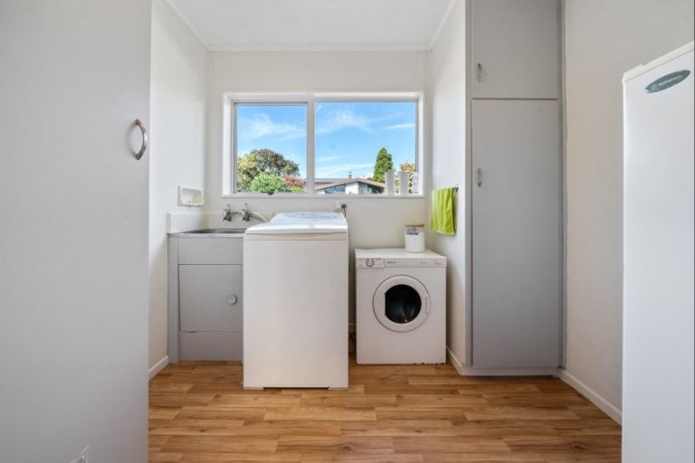 Photo of property in 19 Bronte Place, Whalers Gate, New Plymouth, 4310