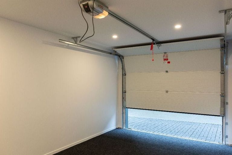 Photo of property in 57b Neil Avenue, Te Atatu Peninsula, Auckland, 0610