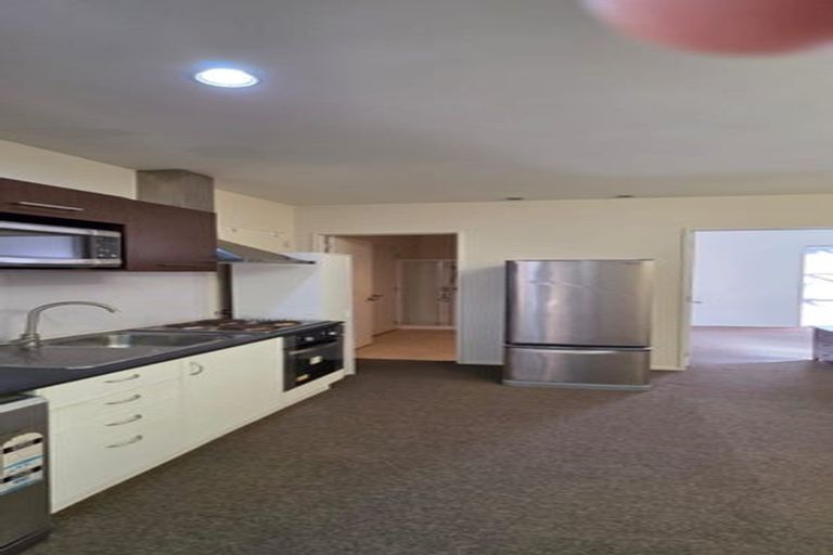 Photo of property in 5 Hazel Glen, Bayview, Auckland, 0629