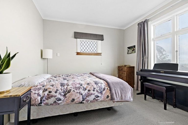 Photo of property in 54 Pembroke Road, Northland, Wellington, 6012