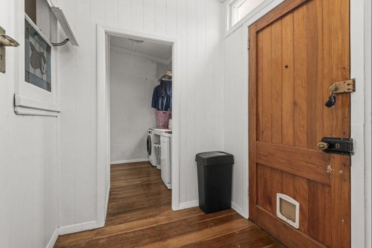 Photo of property in 20 Vera Street, Marton, 4710