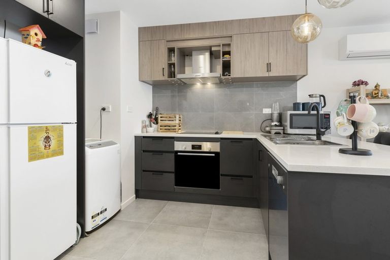 Photo of property in 1/143 Portage Road, New Lynn, Auckland, 0600