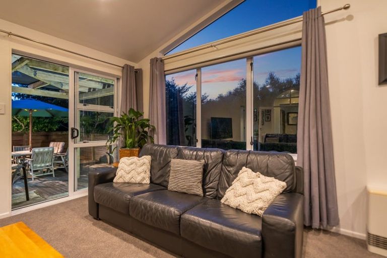 Photo of property in 30 Longfellow Street, Trentham, Upper Hutt, 5018