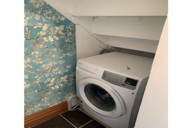 Photo of property in 5 Devon Street, Aro Valley, Wellington, 6021