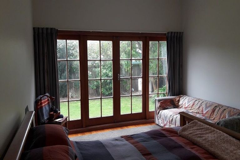 Photo of property in 59 Bowhill Road, New Brighton, Christchurch, 8083
