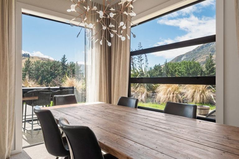 Photo of property in 23 Alps View Place, Lake Hayes, Queenstown, 9304
