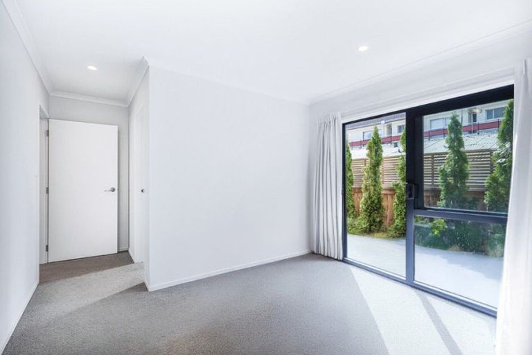 Photo of property in 2/20 Hunter Street, Hamilton Lake, Hamilton, 3204