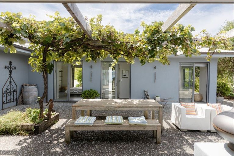 Photo of property in 1024 Takatu Road, Tawharanui Peninsula, Matakana, 0986
