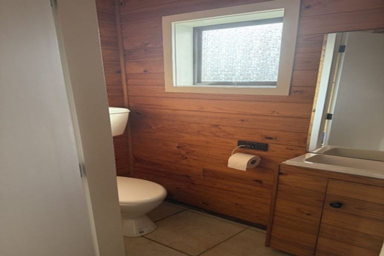 Photo of property in 20 Widmore Drive, Massey, Auckland, 0614