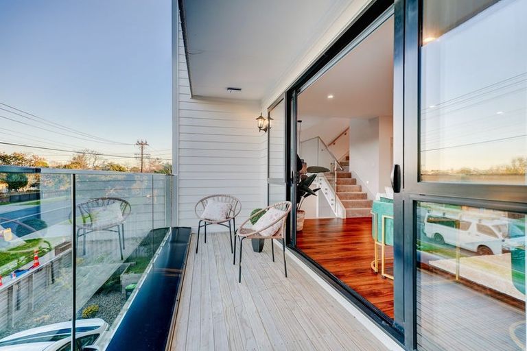 Photo of property in 34d Nikau Street, New Lynn, Auckland, 0600