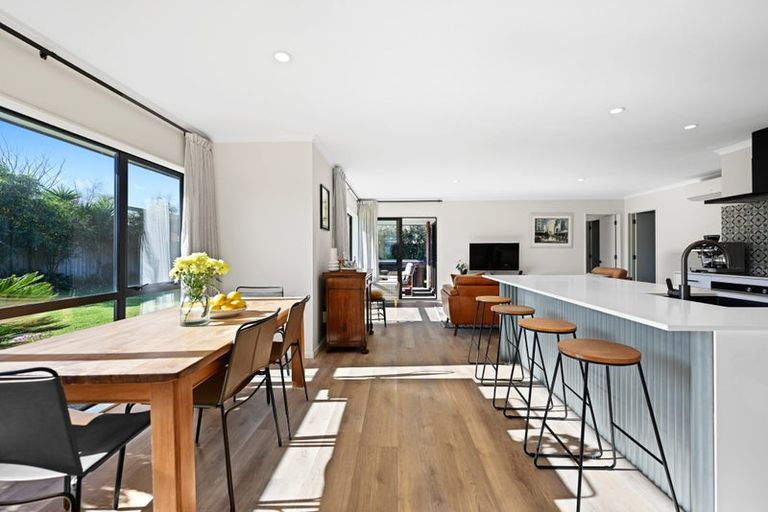 Photo of property in 27 Ravenscourt Place, Huntington, Hamilton, 3210