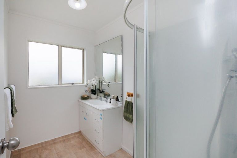 Photo of property in 101 Hillcrest Drive, Kelvin Grove, Palmerston North, 4414