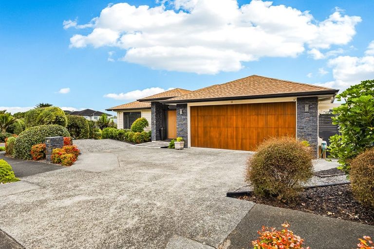 Photo of property in 1 Bella Vista Drive, Gulf Harbour, Whangaparaoa, 0930