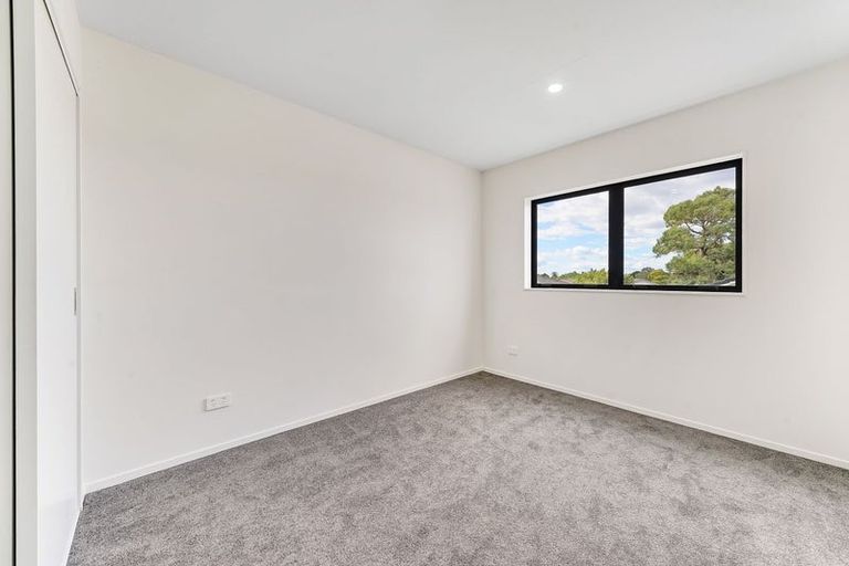 Photo of property in 60c Heybridge Street, Manurewa, Auckland, 2102