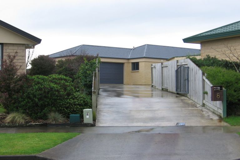 Photo of property in 8 Logan Way, Kelvin Grove, Palmerston North, 4414
