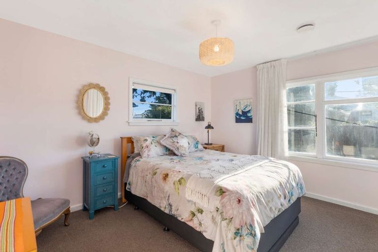 Photo of property in 17 Branston Street, Hornby, Christchurch, 8042