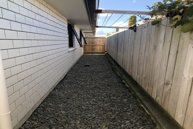 Photo of property in 1u5 Burrows Place, Frankton, Hamilton, 3204