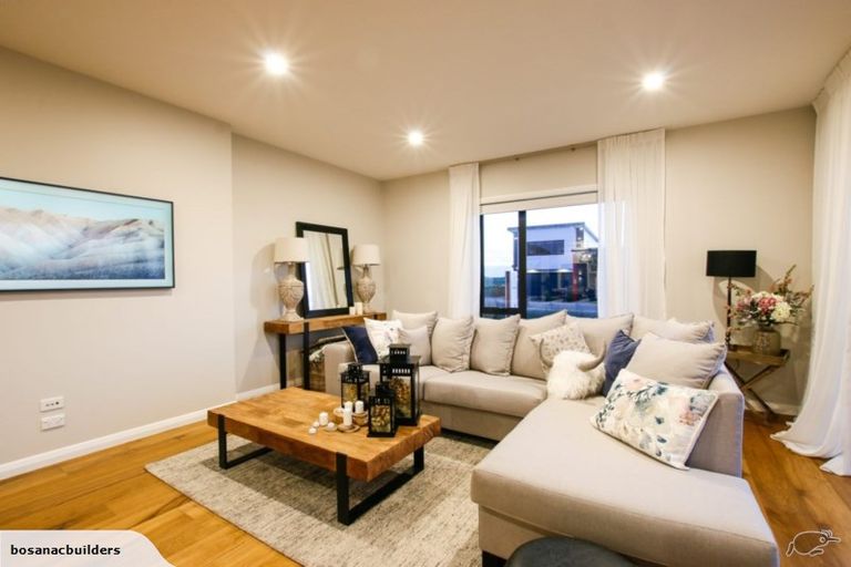 Photo of property in 22 Walter Lawry Road, Paerata, Pukekohe, 2124